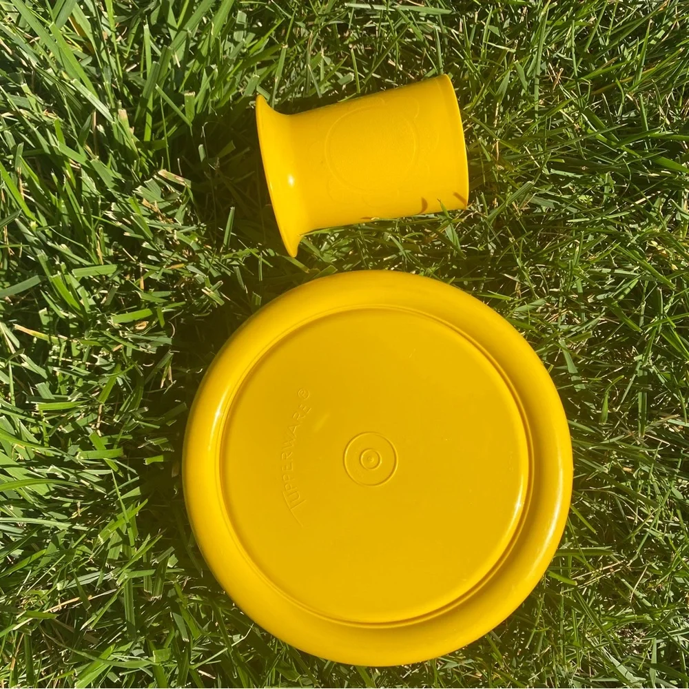 Vintage Tupperware Kids Set, Bright Yellow Daisy, Plate and Cup No Lids